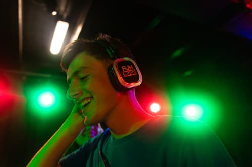 Feest met Silent Disco-koptelefoons van FunHuur